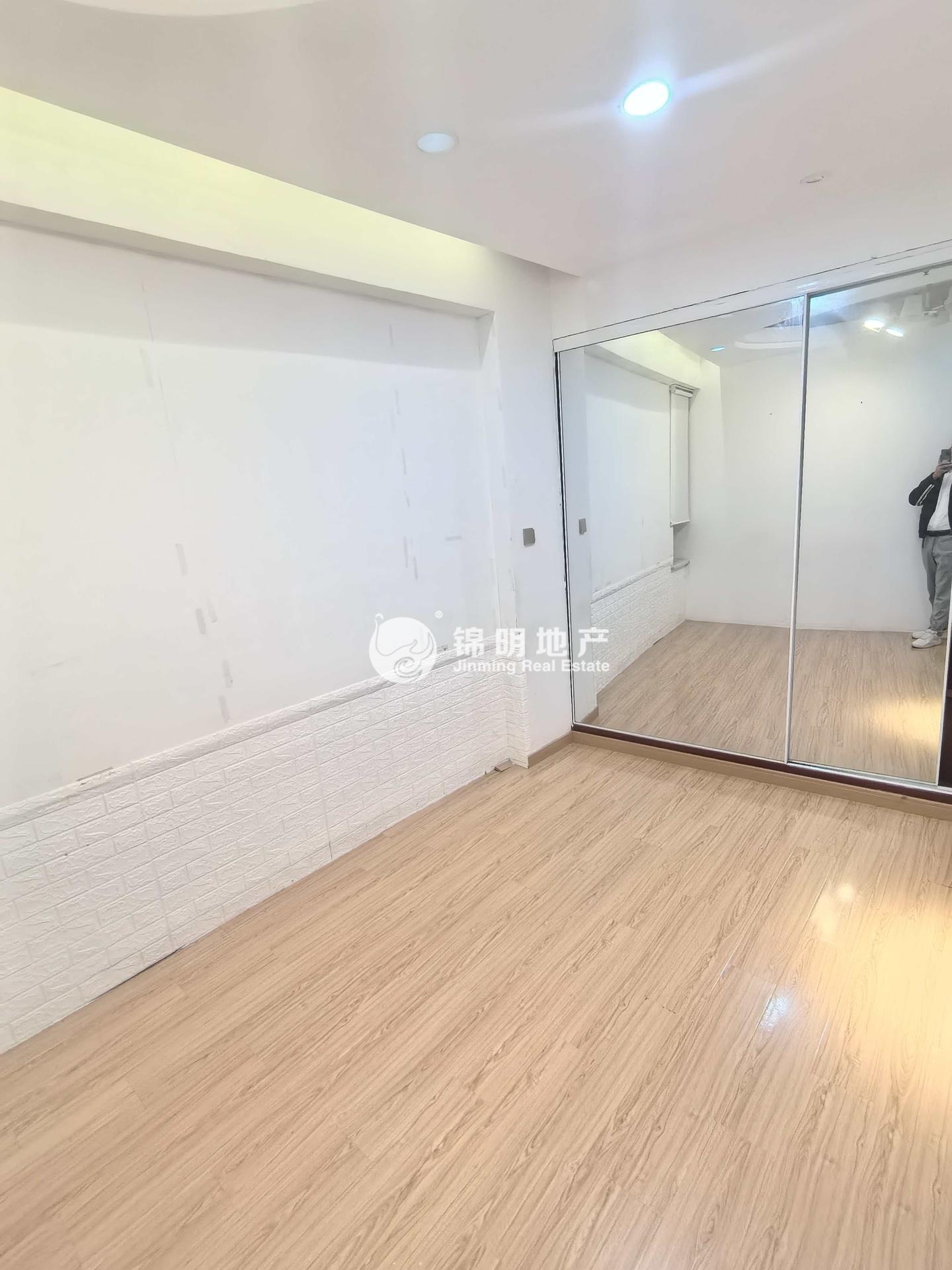 中山公园新时空国际商务广场60平米写字楼出租